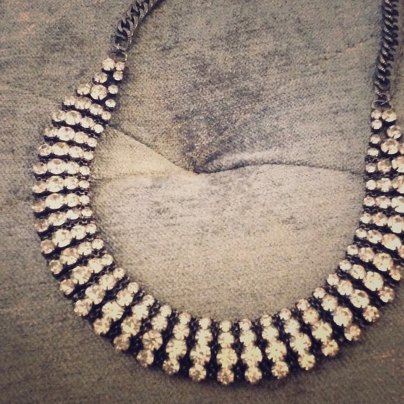 Crystal Collar Necklace - Picture 2 of 8